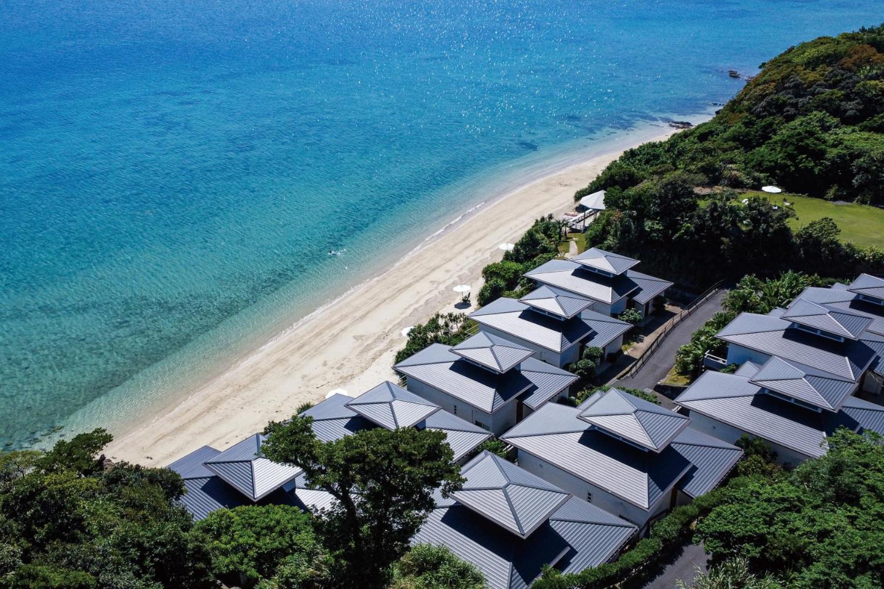 Miru Amami Hotel Tatsugo Buitenkant foto