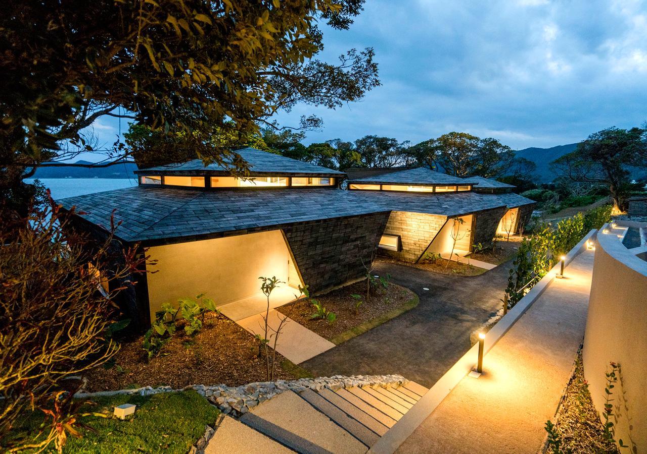 Miru Amami Hotel Tatsugo Buitenkant foto